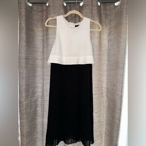Banana Republic black, and white midi dress- round neckline